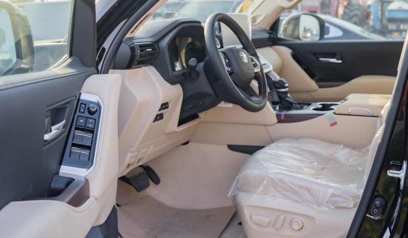 
2026 Toyota Land Cruiser 300 GXR 3.5L AT Petrol (Black) full									