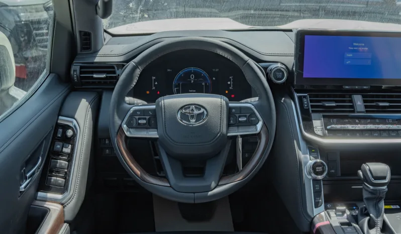 
2026 Toyota Land Cruiser 300 GXR 3.3L AT Diesel full									