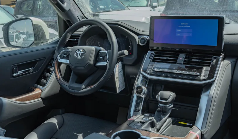 
2026 Toyota Land Cruiser 300 GXR 3.3L AT Diesel full									