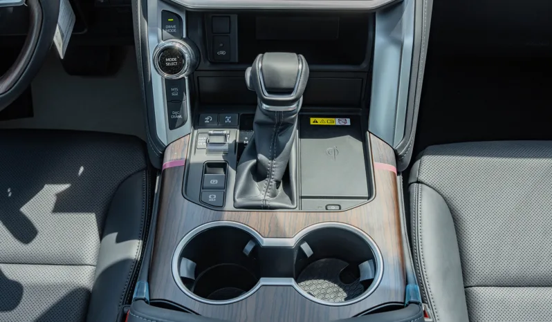 
2026 Toyota Land Cruiser 300 GXR 3.3L AT Diesel full									