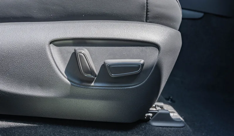 
2026 Toyota Land Cruiser 300 GXR 3.3L AT Diesel full									