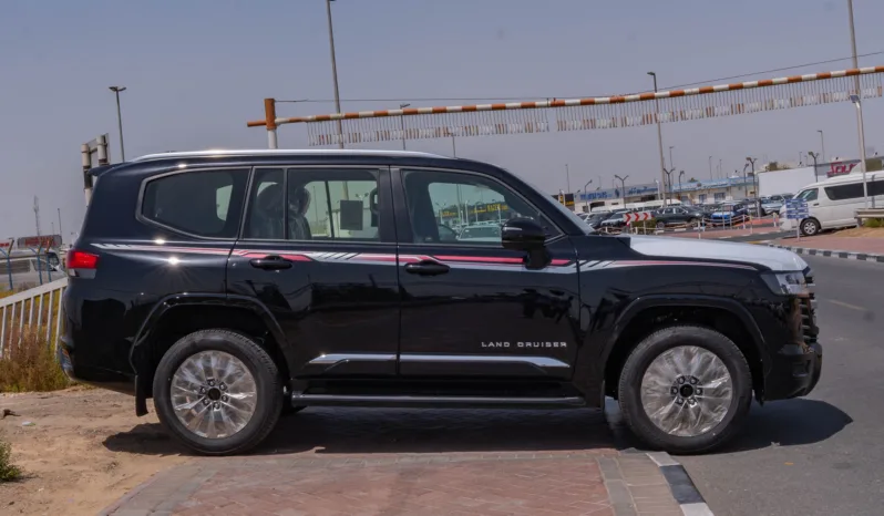 
2026 Toyota Land Cruiser 300 GXR 4.0L AT Petrol AWD (All Black) full									