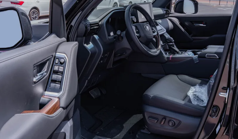 
2026 Toyota Land Cruiser 300 GXR 4.0L AT Petrol AWD (All Black) full									