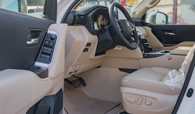 
2026 Toyota Land Cruiser 300 GXR 3.5L AT Petrol (White) full									