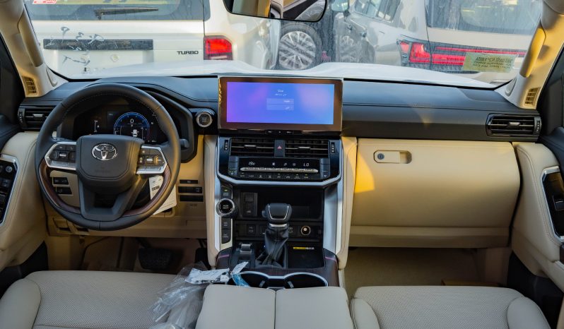 
2026 Toyota Land Cruiser 300 GXR 3.5L AT Petrol (White) full									