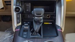 
2026 Toyota Land Cruiser 300 GXR 3.5L AT Petrol (White) full									