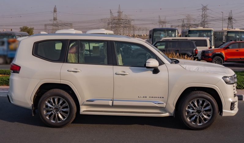 
2026 Toyota Land Cruiser 300 GXR 3.5L AT Petrol (White) full									
