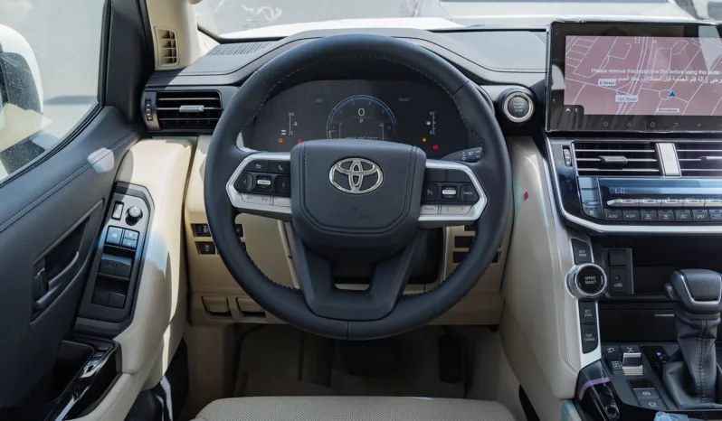 
								2026 Toyota Land Cruiser 300 GXR 4.0L AT Petrol (White-Beige) full									