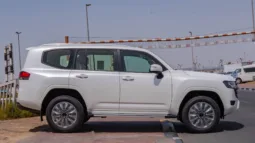 
										2026 Toyota Land Cruiser 300 GXR 4.0L AT Petrol (White-Beige) full									