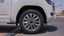 
										2026 Toyota Land Cruiser 300 GXR 4.0L AT Petrol (White-Beige) full									
