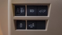 
2026 Toyota Land Cruiser 300 GXR 3.5L AT Petrol (White) full									