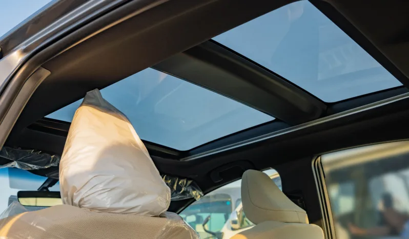 
2026 Toyota Camry LE 2.5L AT Hybrid (Gray) full									