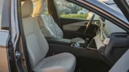 
2026 Toyota Camry LE 2.5L AT Hybrid (Gray) full									