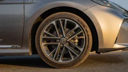 
2026 Toyota Camry LE 2.5L AT Hybrid (Gray) full									