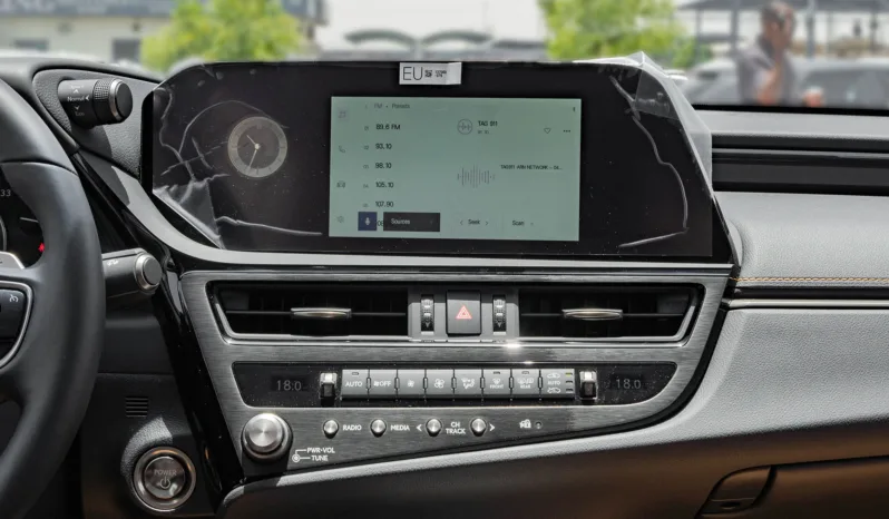 
								2025 Lexus ES300h 2.5L AT Hybrid (Grey) full									