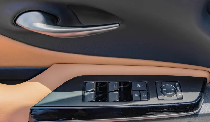 
								2025 Lexus ES300h 2.5L AT Hybrid (Grey) full									