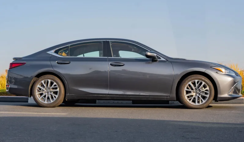 
								2025 Lexus ES300h 2.5L AT Hybrid (Grey) full									