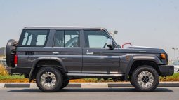 
										2026 Toyota Land Cruiser LC 76 4.0L AT Petrol (Gray) full									