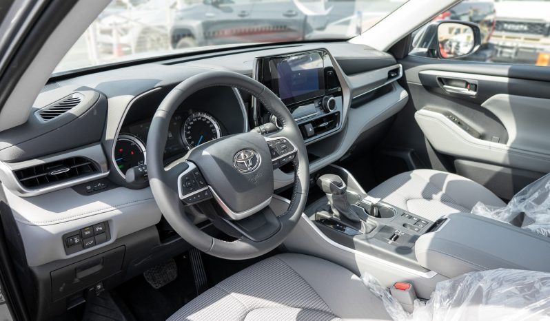 
2026 Toyota Highlander GLE 2.5L AT Hybrid (Gray) full									