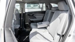 
										2026 Toyota Highlander GLE 2.5L AT Hybrid (Silver) full									