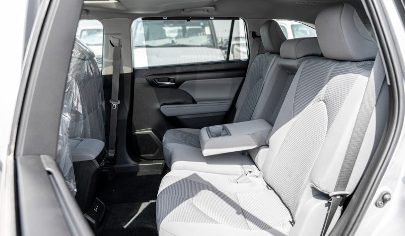 
								2026 Toyota Highlander GLE 2.5L AT Hybrid (Silver) full									