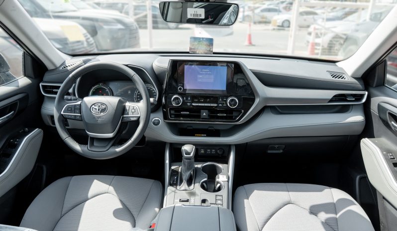 
2026 Toyota Highlander GLE 2.5 AT Hybrid (White) full									