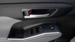 
2026 Toyota Highlander GLE 2.5 AT Hybrid (White) full									