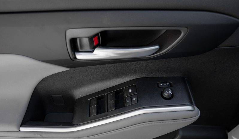 
2026 Toyota Highlander GLE 2.5 AT Hybrid (White) full									