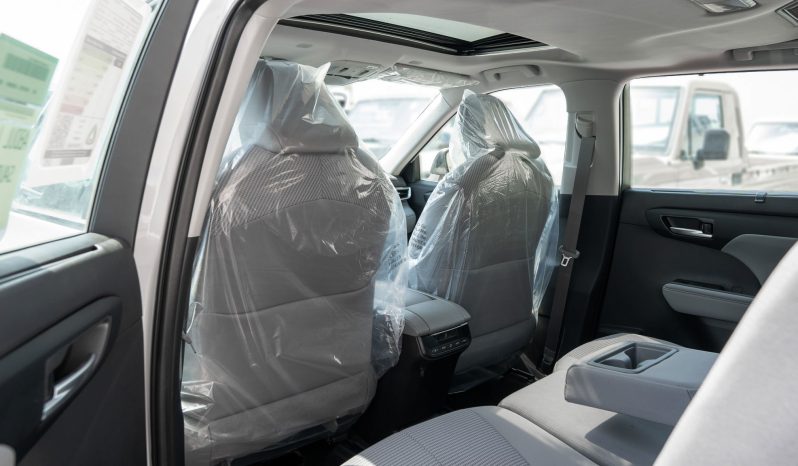 
2026 Toyota Highlander GLE 2.5 AT Hybrid (White) full									