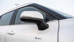 
2026 Toyota Highlander GLE 2.5 AT Hybrid (White) full									