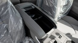 
2026 Toyota Highlander GLE 2.5 AT Hybrid (White) full									