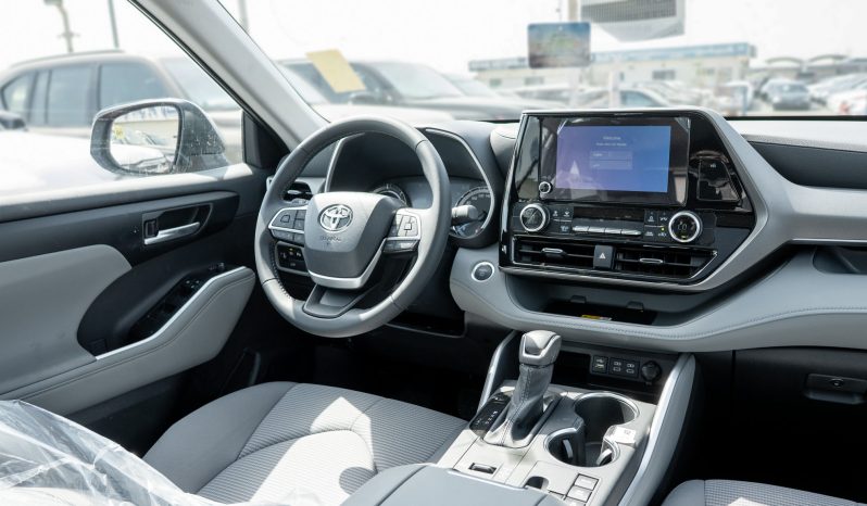 
2026 Toyota Highlander GLE 2.5 AT Hybrid (White) full									