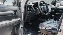 
2025 Toyota Hilux Adventure 4.0L AT Petrol (White) full									