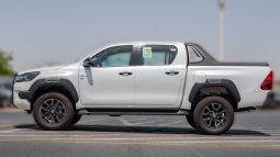 
2025 Toyota Hilux Adventure 4.0L AT Petrol (White) full									