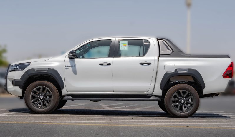 
2025 Toyota Hilux Adventure 4.0L AT Petrol (White) full									