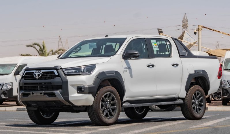 
2025 Toyota Hilux Adventure 4.0L AT Petrol (White) full									