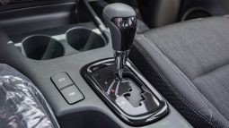 
2025 Toyota Hilux Adventure 4.0L AT Petrol (White) full									