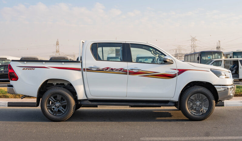 
2025 Toyota Hilux GLXS 2.7L AT Petrol full									