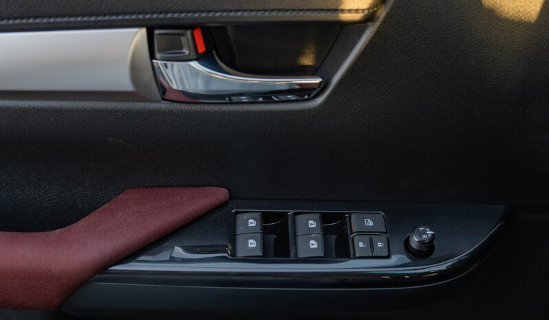 
2025 Toyota Hilux GLXS 2.7L AT Petrol full									