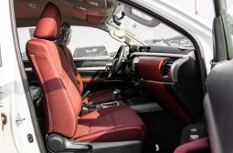 
2025 Toyota Hilux SGLX 2.4L AT Diesel (White) full									