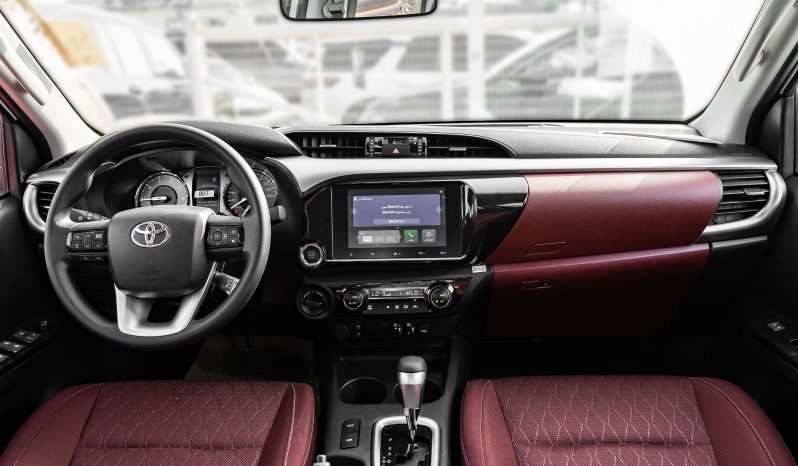 
2025 Toyota Hilux SGLX 2.4L AT Diesel (White) full									