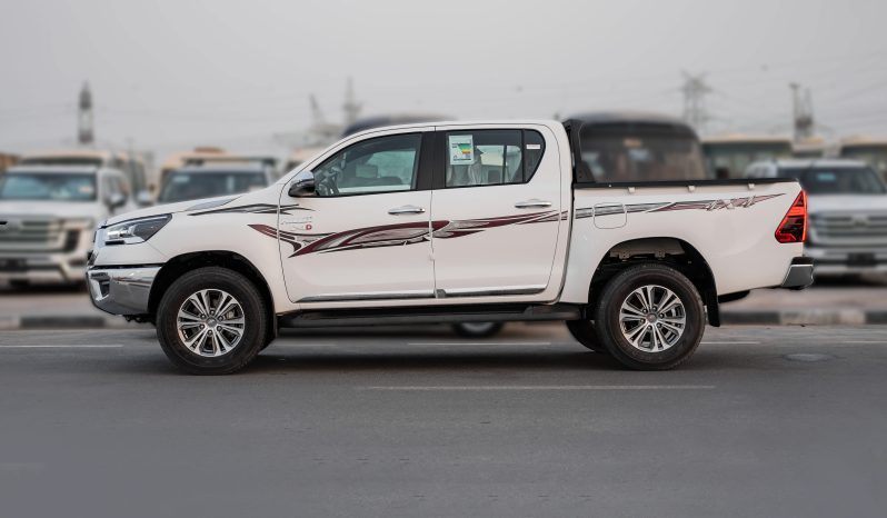
2025 Toyota Hilux SGLX 2.4L AT Diesel (White) full									