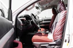 
2025 Toyota Hilux SGLX 2.4L AT Diesel (White) full									