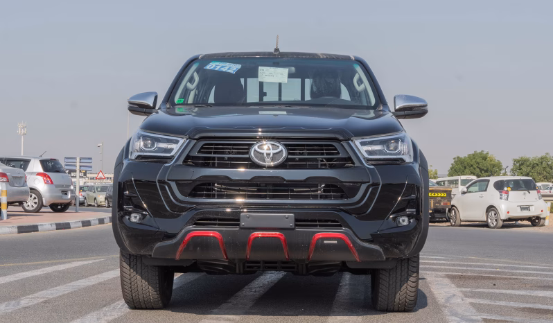 
2025 Toyota Hilux TRD SR5 4.0L Petrol AT (Black) full									