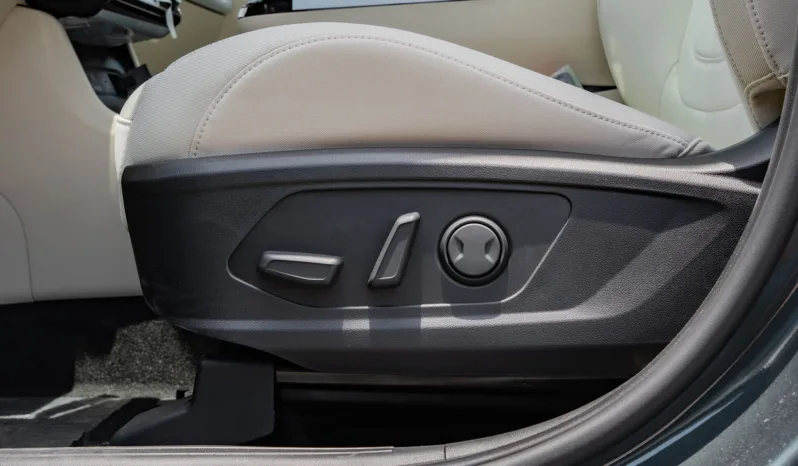 
2025 Hyundai Tucson 1.6L Turbo AT Petrol full									