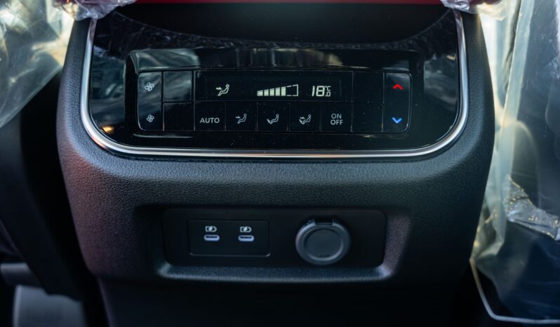 
								2026 Nissan Patrol V6 3.8L SE Platinum AT Petrol Black – Red full									