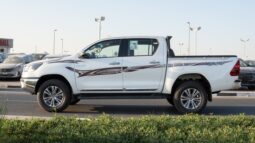 
2025 Toyota Hilux SGLX 2.7L Petrol AT Full Option full									