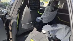 
										2025 Lamborghini Urus SE full									