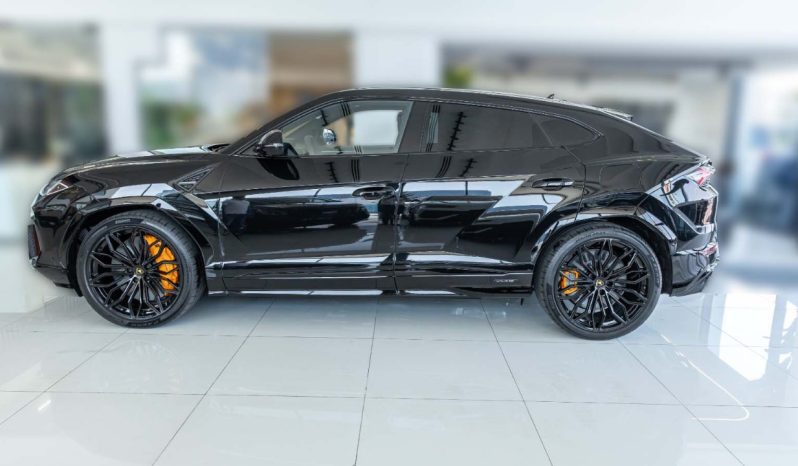 
								2025 Lamborghini Urus SE full									