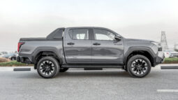 
										2027 Toyota Hilux Premium 4.0L AT Petrol (Gray-Red) full									